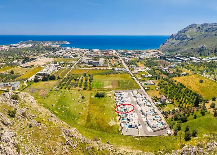 12 Chado Vilă Kolymbia